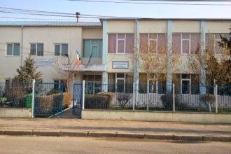 conducerea scolii gimnaziale nr 1 mangalia si a dat demisia in urma scandalului privind eleva drogata in timpul orelor de curs 68529949a18e8