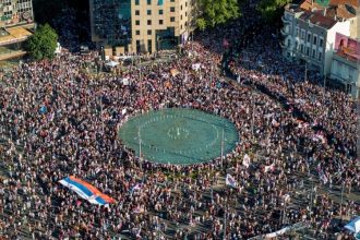 confruntari intre politie si protestatari in serbia pe fondul tensiunilor politice 6860db836d602