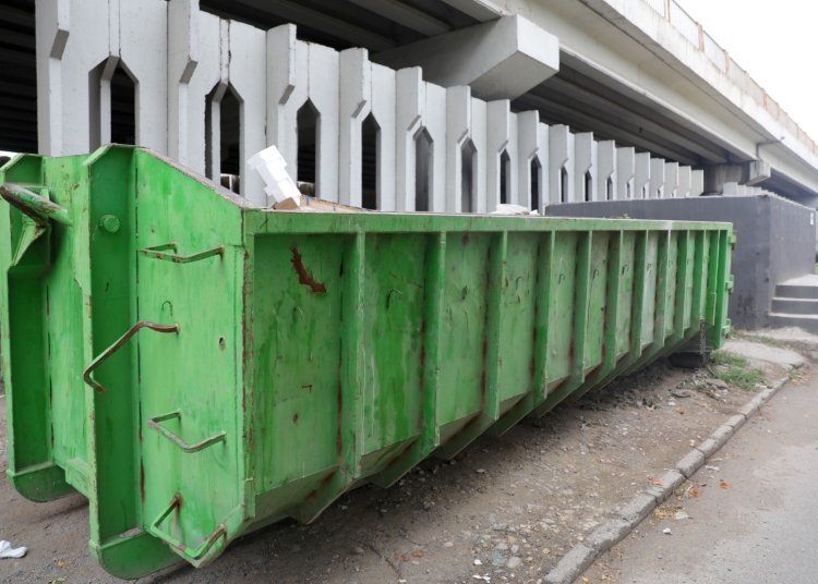 containerele pentru colectarea deseurilor voluminoase amplasate in cartierele bratianu si inel ii 683ee684b03a9