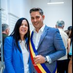 deputatul psd constanta mirela matichescu la depunerea juramantului de catre noul primar al comunei limanu mihai feodorof foto 6842cf1b43172