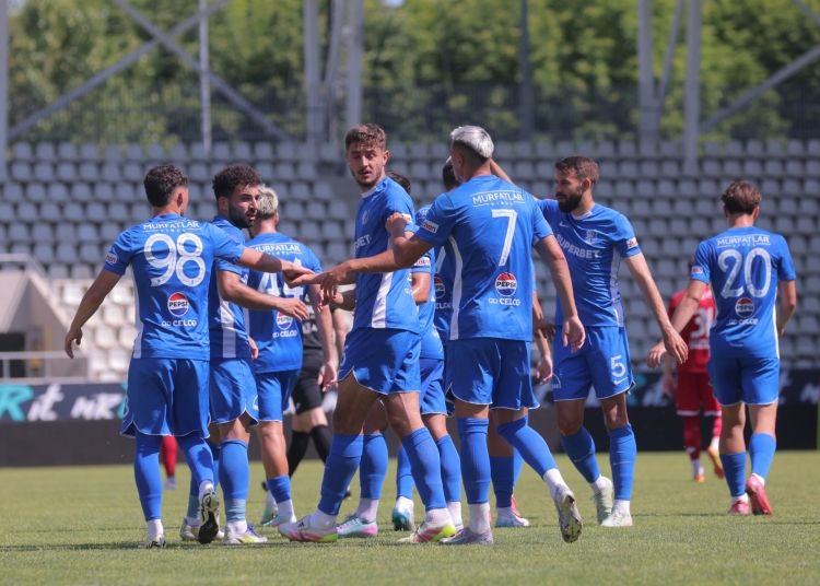 farul a plecat in cantonamentul din bulgaria 685ea1f1007b3