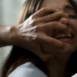 femeie filata de doi indivizi care nu mai aveau bani de alcool in tomis nord au agresat o iar telefonul furat l au ascuns intr o priza 6850af99e1efc