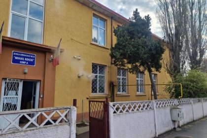 foto a fost semnat contractul pentru reabilitarea energetica a scolii gimnaziale nr 10 mihail koiciu din constanta 6849265a4e396
