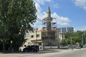 galerie foto vila stirbey din statiunea mamaia renaste a intrat in reabilitare 68535011cf7a6