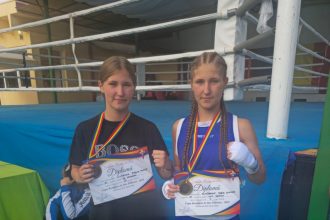 gemenele lavinia si flavia dumitrache din cernavoda medaliate la cupa romaniei galerie foto video 685913fe6cada