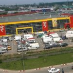 imbracaminte si parfumuri in valoare de peste 87 milioane de lei confiscate dupa perchezitiile de la dragonul rosu 683ea86fc7653