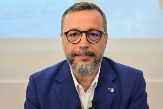 ionut rusu confirma ca a fost prezent la intalnirea cu presedintele frh invocata de andrei talpes in conflictul cu primarul vergil chitac 68555cee279d6