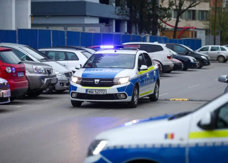 jaf la sediul postei din timisoara doi barbati au reusit sa fuga cu 16 saci plini cu bani 683c112b4615c