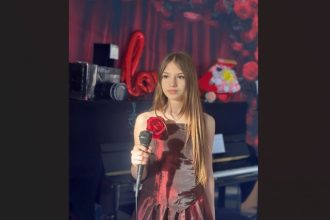 karina tasnicenco eleva a centrului teodor t burada constanta premiul i si premiul special al juriului la concursul national lumina artei foto p 683c07ff9b1dc