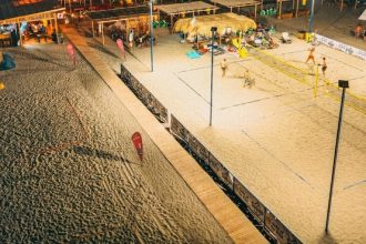 la mamaia turneu de volei pe plaja mixt meciuri intense pe nisip fierbinte 685ff3b36f5ad