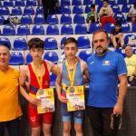luptatorii eduard dobre si darius zarughevici de la cs navodari vicecampioni nationali la juniori 4 galerie foto 684928ed8b085