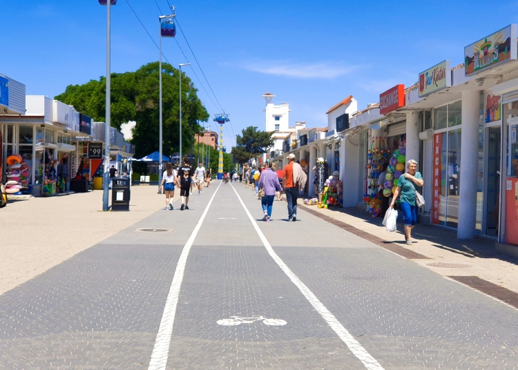 mai multe spatii comerciale din statiunea mamaia zonele perla si cazino scoase la licitatie de confort urban 683e1ac5054aa