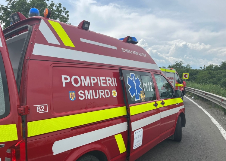 o ambulanta privata s a rasturnat la iesire din mihail kogalniceanu 684161a8a1adb