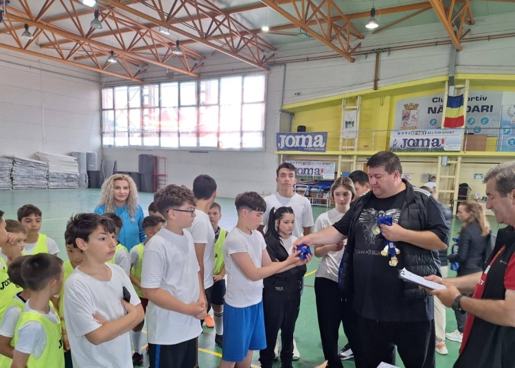 peste 100 de copii s au bucurat de sport si distractie la cupa copiilor din navodari 683df120f084d