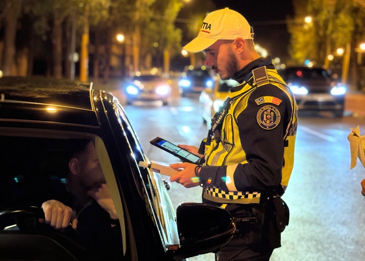 peste 40 de soferi amendati in navodari 684ec43cee2ab