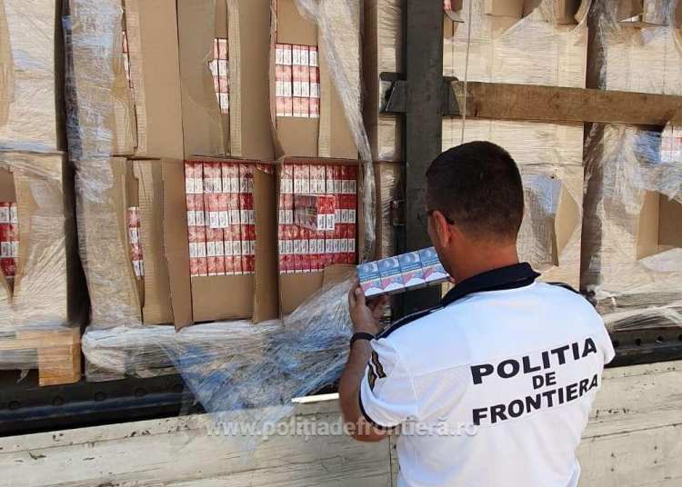 politisti de frontiera cercetati dupa ce au furat tigari de contrabanda din camera de corpuri delicte 685a5462b296a