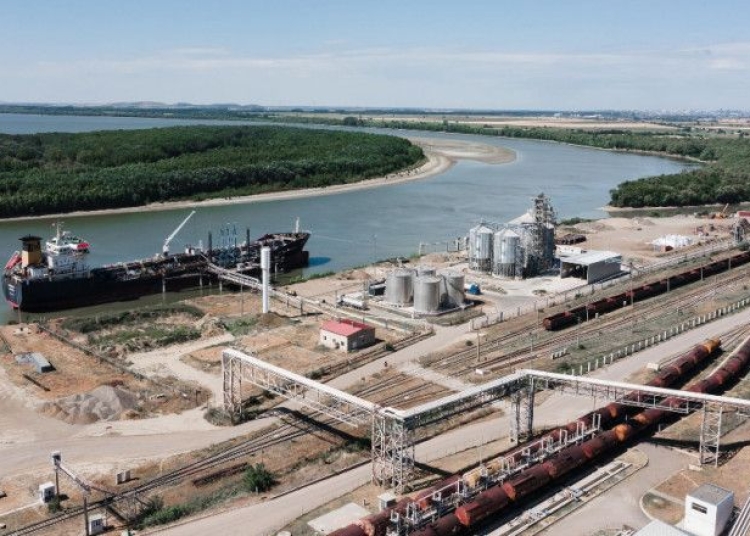 pwc va oferi consultanta administratiei porturilor maritime constanta pentru achizitia firmei care opereaza portul giurgiulesti din moldova 684750ff65914
