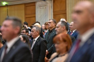 senatorul pnl de constanta silviu cosa astazi nu am votat o initiativa legislativa care ar permite tinerilor intre 16 si 18 ani sa si infiinteze societati comerciale 683f360357377
