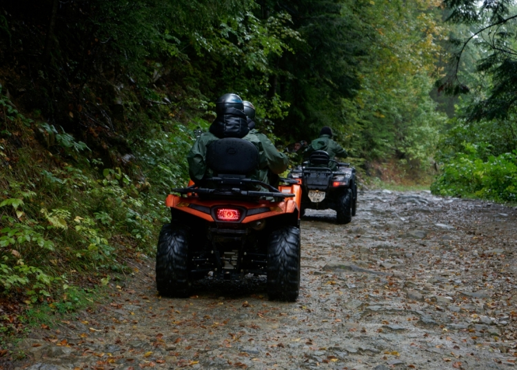 soc in lumea afacerilor un tanar antreprenor a murit intr un accident misterios in timpul unei curse cu atv ul in padure 683d4b2f8559b