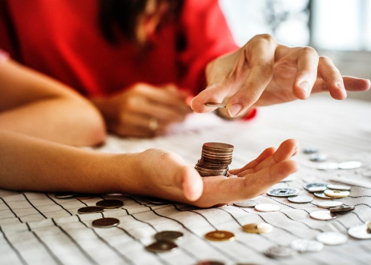 taieri masive ale veniturilor bugetarilor noul guvern vrea sa economiseasca aproape 10 miliarde de euro doar din taierile de sporuri 6842e91261970