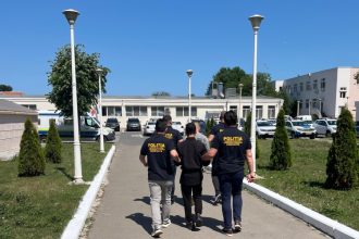 talharie in plina zi in zona garii constanta victima si un politist au imobilizat hotul care a folosit metoda cureaua 6855f0c47e0bf