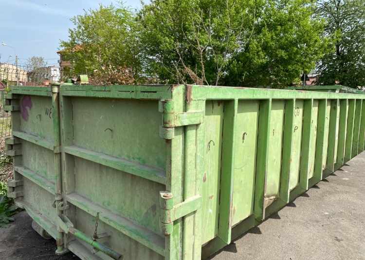 un container pentru deseuri voluminoase a fost amplasat in cartierele inel ii si henri coanda 6848222c925e2