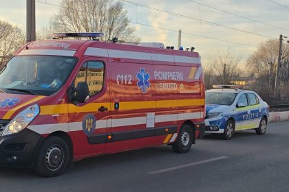 un copil de 7 ani a fost lovit de o masina in parcarea unui supermarket din medgidia 68583cd4c8927