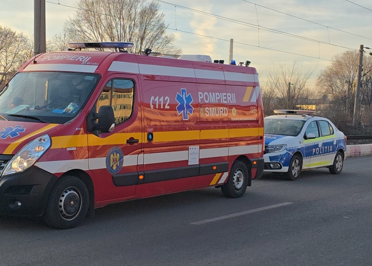 un copil de 7 ani a fost lovit de o masina in parcarea unui supermarket din medgidia 68583cd4c8927