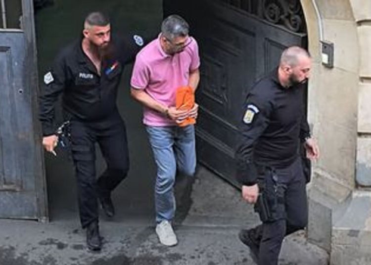 un procuror a fost arestat dupa ce a distrus probele dintr un dosar de viol in care era incriminat un preot iar victima era minora 68511c39c624c