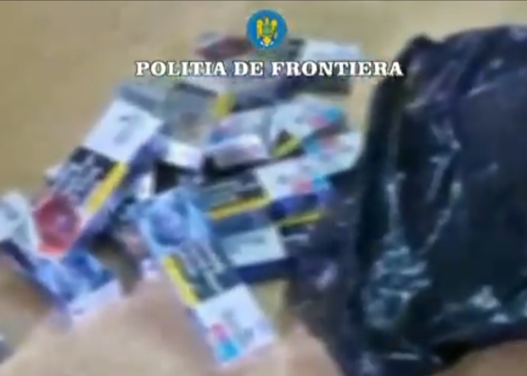 video captura de 9 milioane de lei in portul constanta sud peste 350 000 de pachete cu tigari de contrabanda ascunse intr un container cu placi ceramice 6856704ba5410