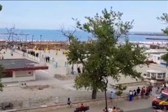 video foc de arma tras de un agent de paza in mamaia in urma declansarii unei alarme un tanar s a accidentat in cadere 68603425d56a4