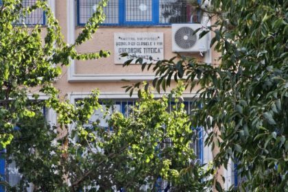video gandacii inca invata la scoala 30 din constanta parintii sunt revoltati 6845798d4d3a4