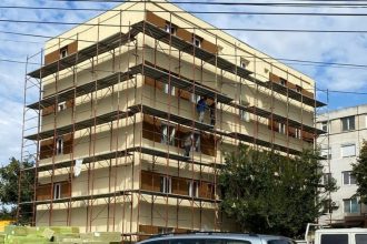 zeci de blocuri din cernavoda vor fi reabilitate termic administratia locala a lansat o licitatie de peste 55 de milioane de lei 685f479288745