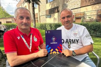 acs marina lmp felicitata de ioan onicas seful federatiei intalnire cu danut albu presedintele echipei de pe litoral 688b77c453294