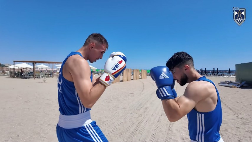 alexandru buleu si angelo tutunea doi pugilisti care vor sa cucereasca lumea boxul e disciplina e un stil de viata galerie foto 687f9a1ede440