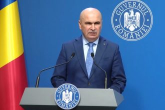 conferinta de presa despre tema reformei companiilor de stat sustinuta de premierul ilie bolojan si viceprim ministrul dragos anastasiu 687fab3d723f2