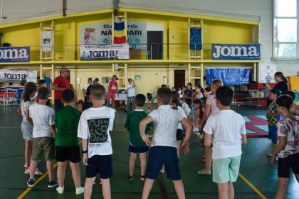 copii din navodari zi de neuitat in compania sportului au facut cunostinta cu disciplinele de la cs navodari 68726d68d34d1