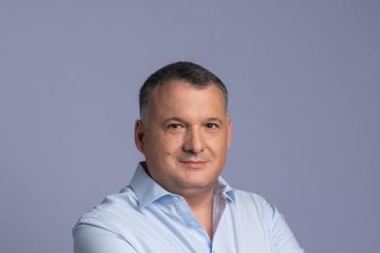 deputatul pnl constanta bogdan hutuca reforma statului incepe cu reforma partidelor politice iar pnl face astazi acest pas necesar 6874e94dc6085