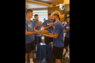diogo ramalho sarbatorit in cantonamentul din bulgaria cu ocazia zilei de nastere video 6864d99a0f7bc