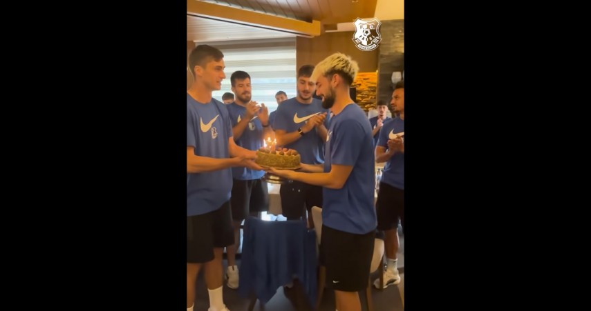 diogo ramalho sarbatorit in cantonamentul din bulgaria cu ocazia zilei de nastere video 6864d99a0f7bc