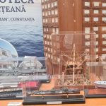 mica expozitie de machete de nave pata de culoare de la dezbaterea marinari scriitori si scriitori marinari galerie foto 687ba35480652