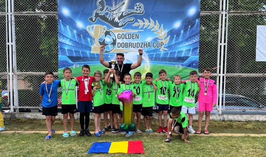 micii fotbalisti de la cs navodari au castigat la albena turneul golden dobrudzha cup la categoria under 9 6867df1f34d33