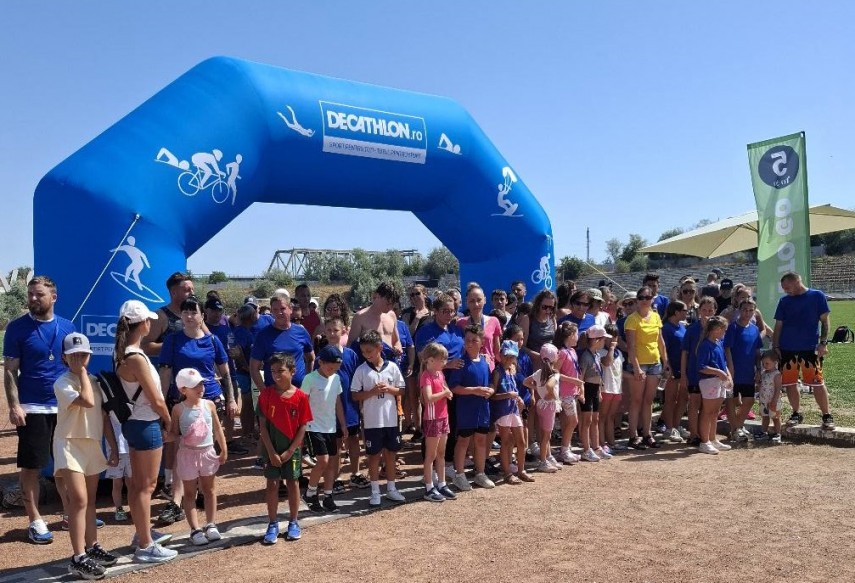 peste 200 de participanti la crosul navodariului toti au fost castigatori prin faptul ca au facut miscare si sport galerie foto 6887384e1f502