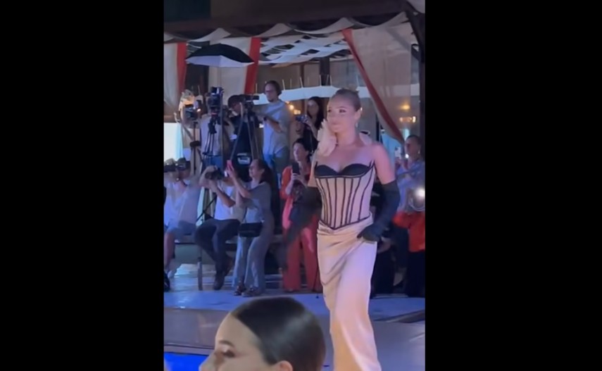 sabrina maneca voinea pe podiumul de moda la bukarest fashion week video 688087f14b104