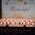 spectacolul brauletul si invitatii un adevarat succes ne am dorit o seara de suflet foto video p 6878bb0fbd03b