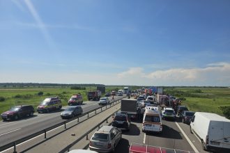 accident cu 3 masini pe a2 pe sensul spre bucuresti 68aad86baa3ff
