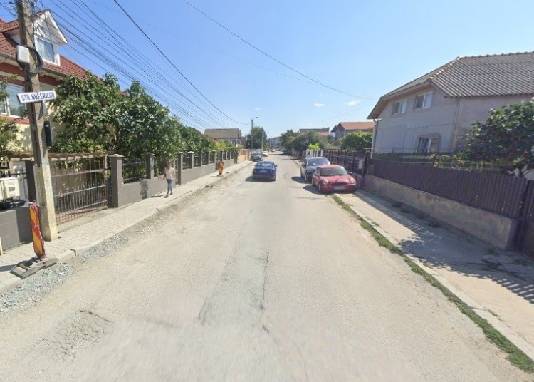 au dat in judecata primaria pentru ca vrea sa i evacueze de pe un teren care nu le apartine dar pe care il folosesc de peste 15 ani 68b22a8b916aa