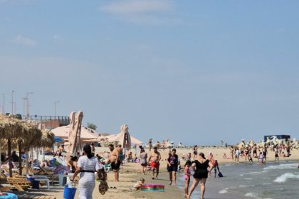 constanta sub cod galben de canicula temperaturi de pana la 37 de grade si disconfort termic 68b2d8a782ebf