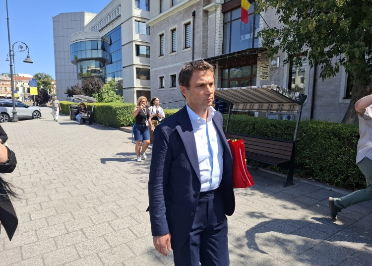 cristian radu nu mai este primarul mangaliei prefectura i a suspendat mandatul 68b05bb4becc2