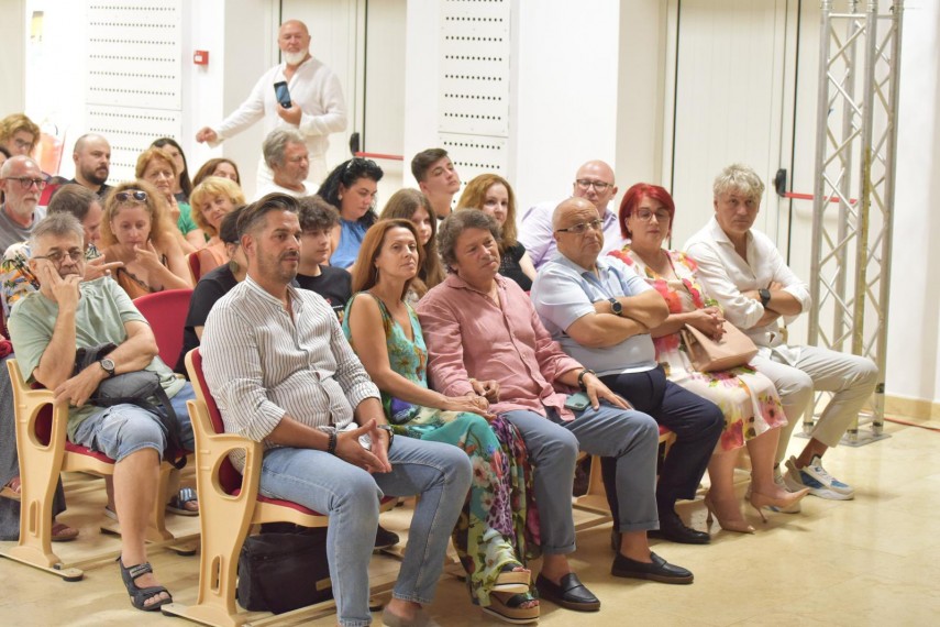 deputatul psd daniel gheorghe georgescu a participat la o seara culturala memorabila cu mircea cartarescu la 2 mai 689887acacc1a